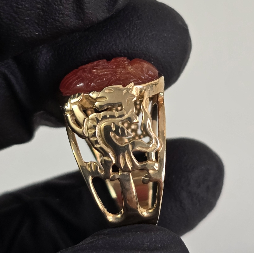 Heavy Rare / 14K Gold Carnelian Carved Chinese Dragon Ring